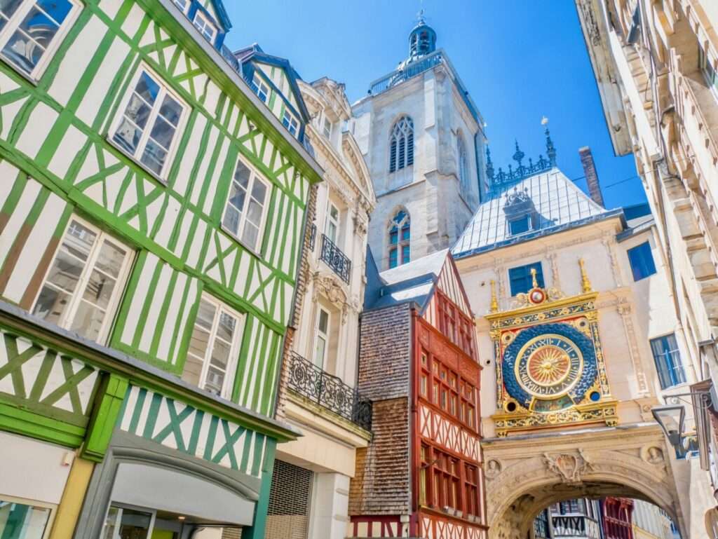 découvrez les plus belles villes de normandie en 2026 : patrimoine, culture et paysages à ne pas manquer pour un voyage inoubliable.