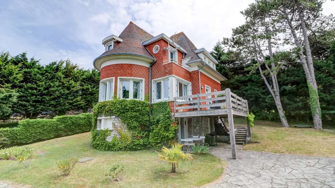 découvrez des maisons bord de mer en normandie à moins de 100 000€, profitez d'un cadre privilégié entre mer et nature pour un investissement accessible.