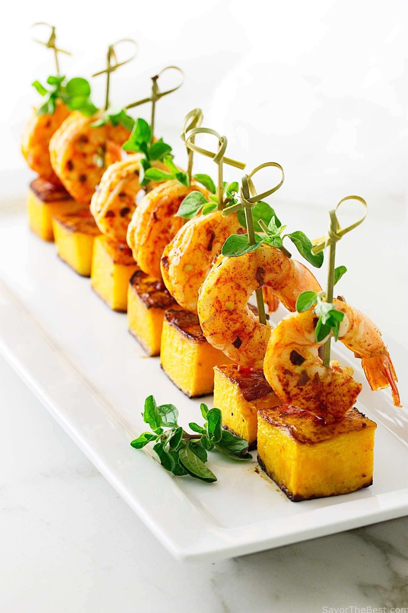 découvrez des recettes d'entrées froides gourmet, parfaites pour impressionner vos invités avec des saveurs raffinées et une présentation élégante.
