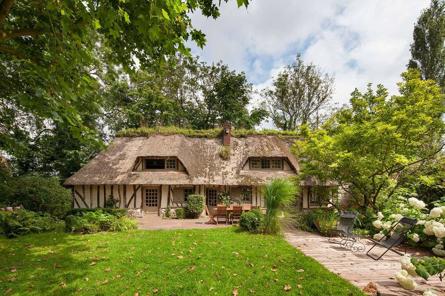 découvrez nos charmants cottages en normandie, parfaits pour un séjour authentique et paisible au cœur de la campagne normande.