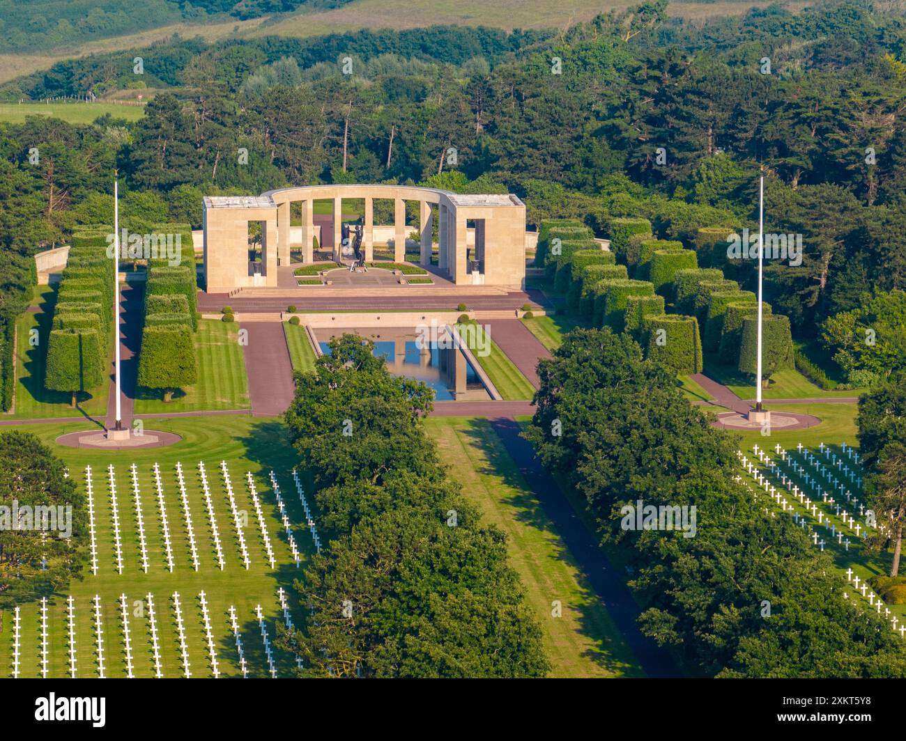 découvrez le normandy american cemetery, un lieu émouvant dédié aux soldats américains tombés lors du débarquement en normandie pendant la seconde guerre mondiale. visitez ce site historique pour rendre hommage et en apprendre plus sur leur sacrifice.