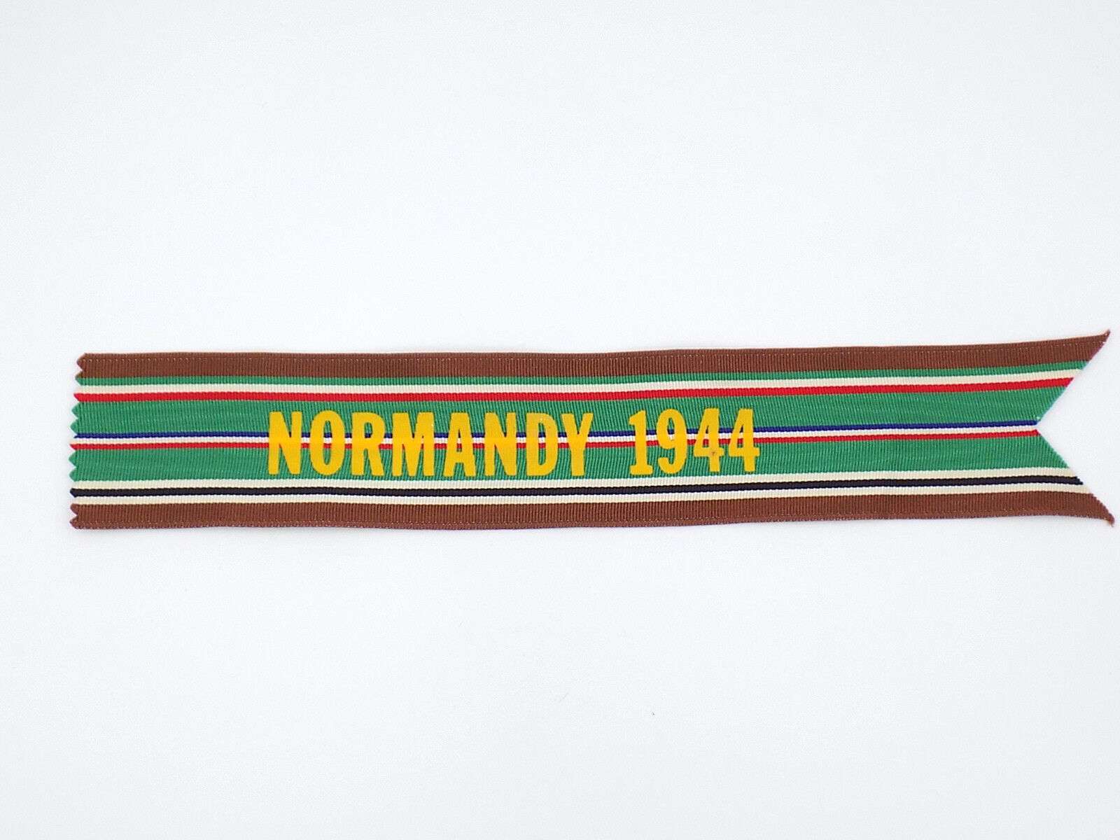 découvrez l'histoire des rubans de normandie, symboles de mémoire et de tradition dans la région, avec leurs origines et leur signification.